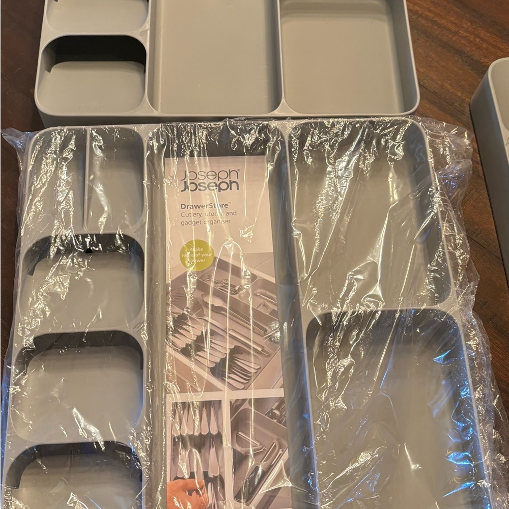 Joseph Joseph Gray Cutlery Organizer (lot of 4 pieces)